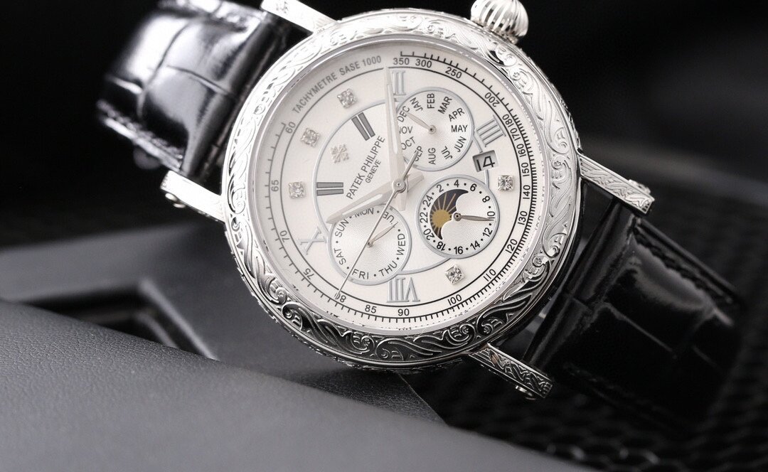 PATEK PHILIPPE Calatrava